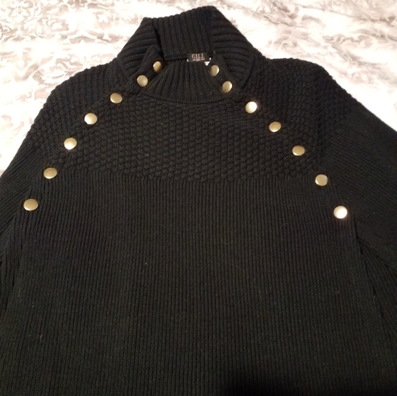 G.I.L.I CAPE SWEATER WITH GOLD HARDWARE SIZE XS/SM - Picture 2 of 6